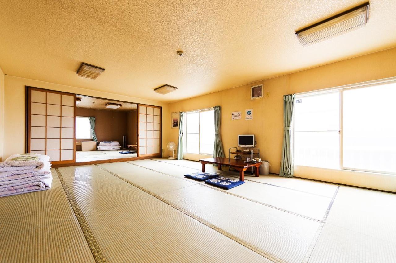 Отель Minshuku Nihonkai Ishikari Экстерьер фото