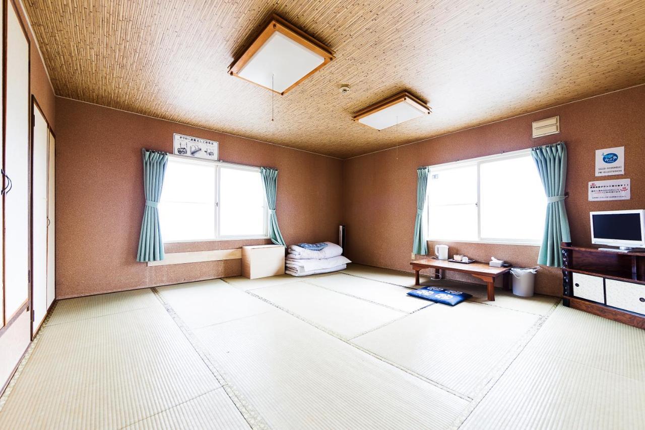 Отель Minshuku Nihonkai Ishikari Экстерьер фото